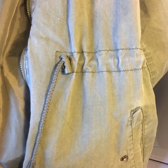 Green jacket!! - Picture 3 of 5